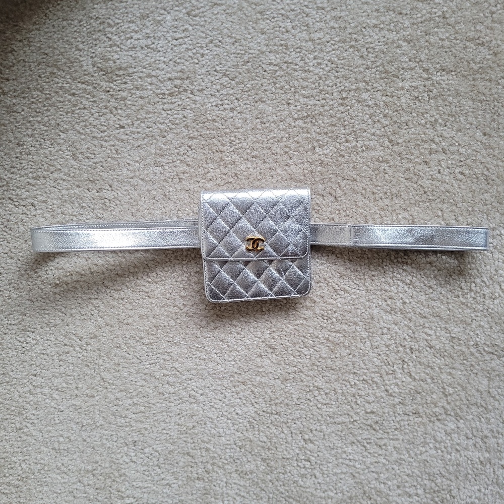 CHANEL Vintage Quilted Belt Bag